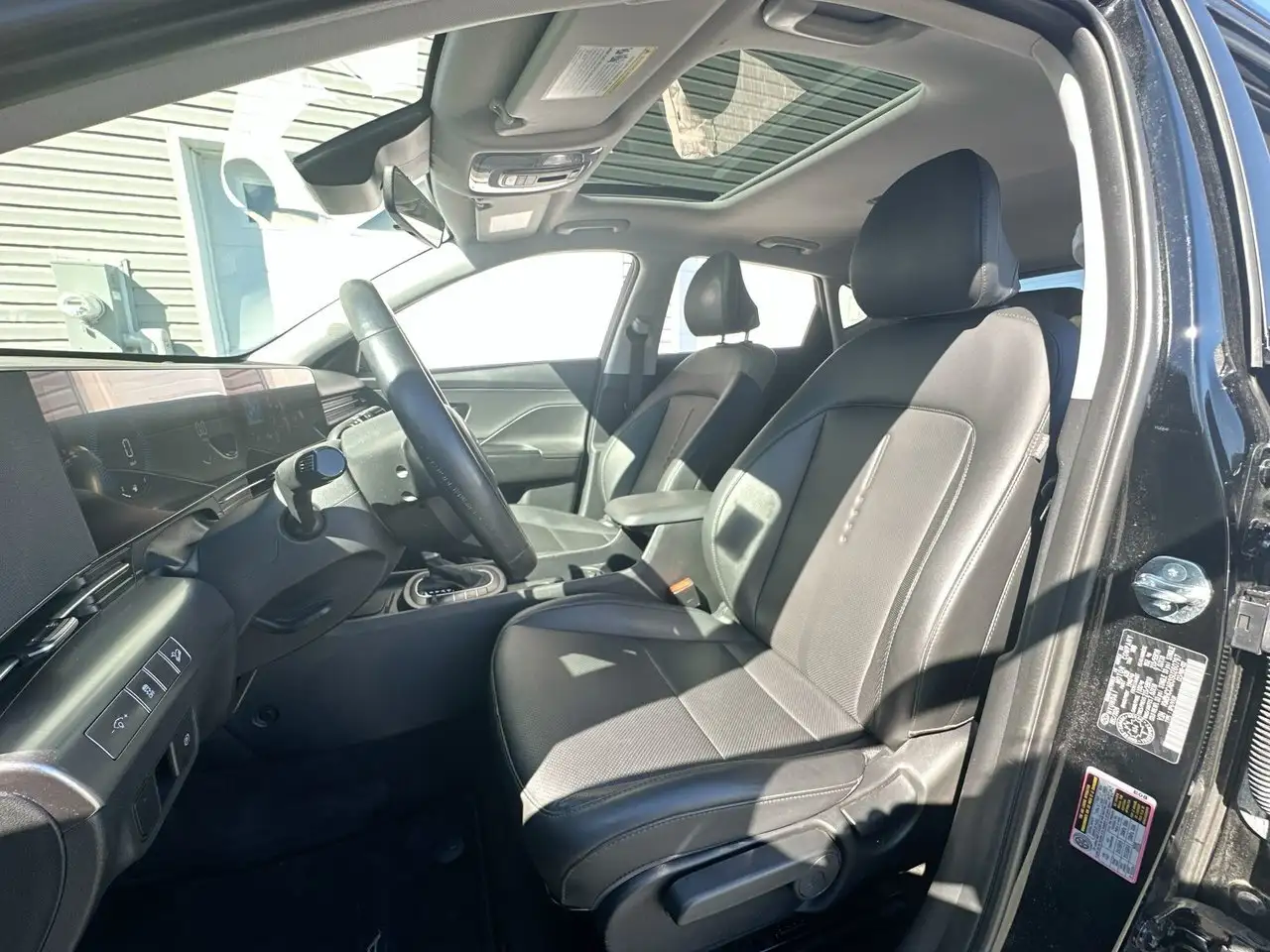 Hyundai KONA снимка Hyundai KONA
