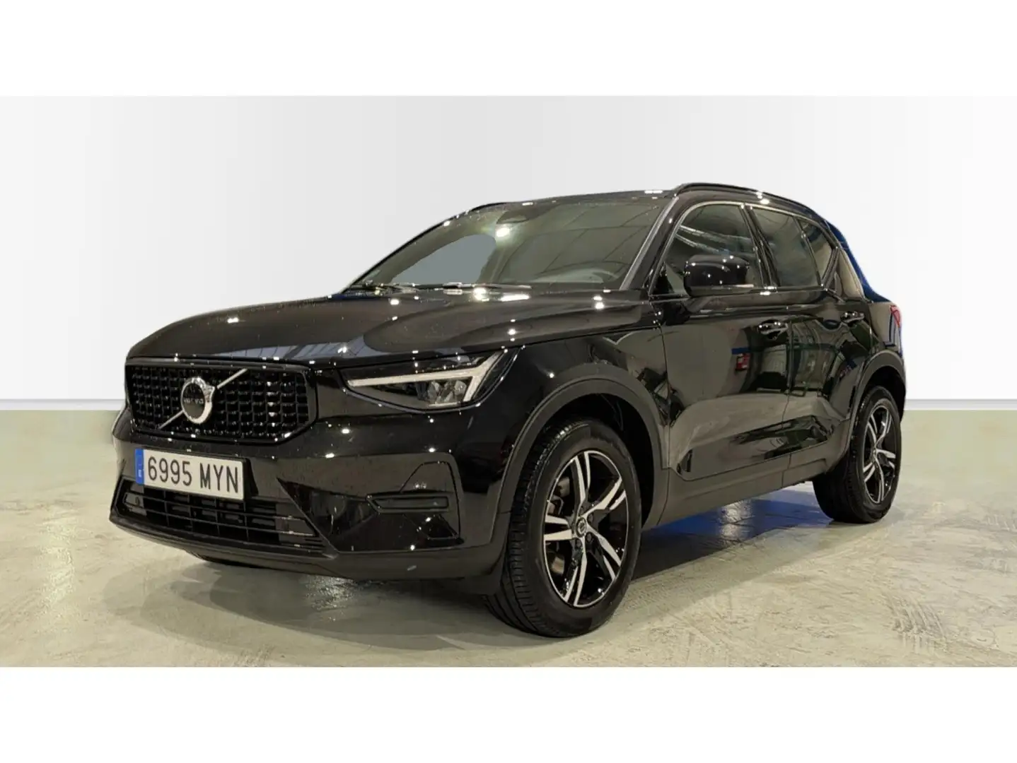 Volvo XC40 B3 Plus Aut. Negro - 1
