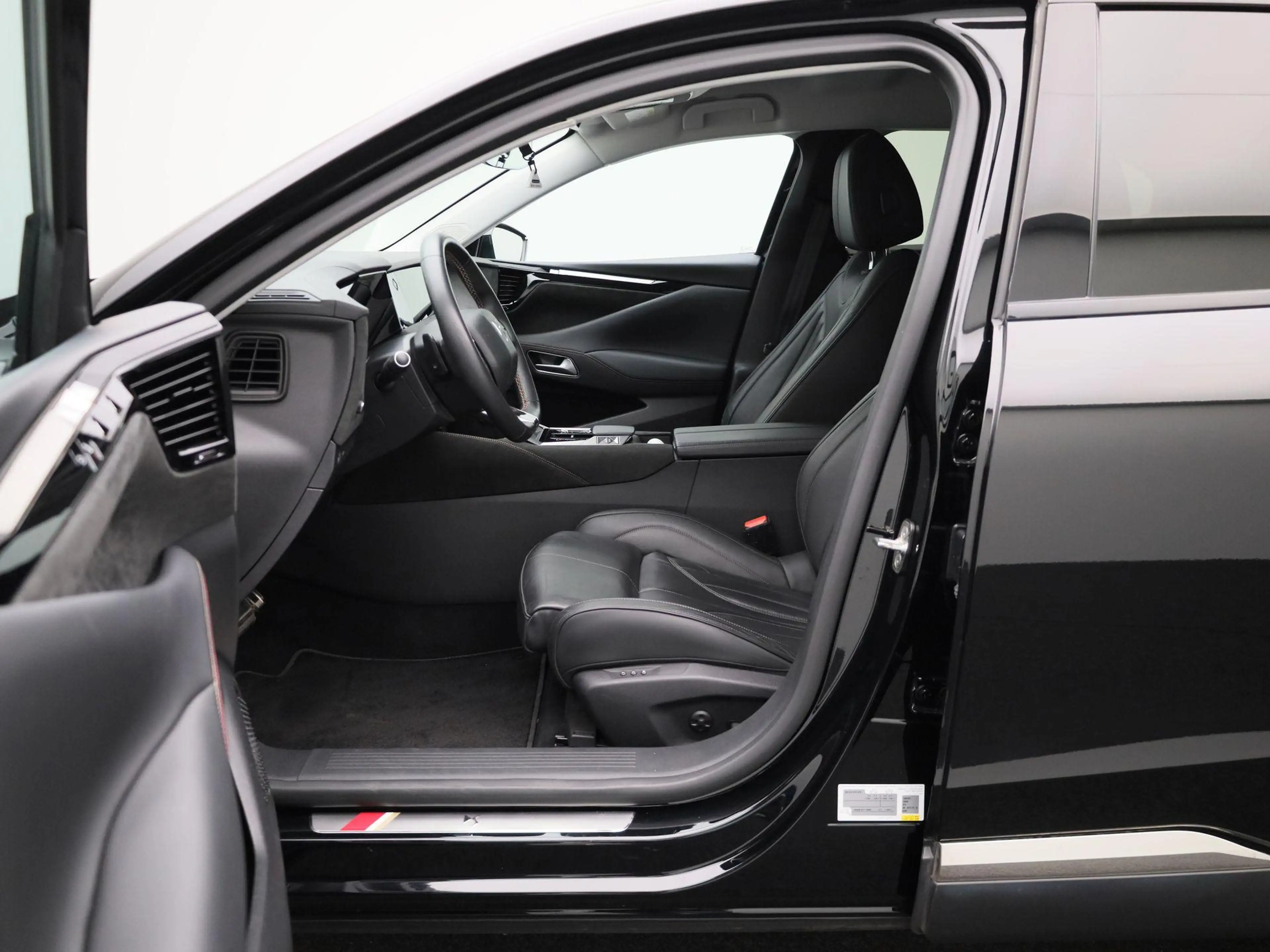 DS Automobiles DS 4 PureTech 130 Automatic Performance Line — photo 9