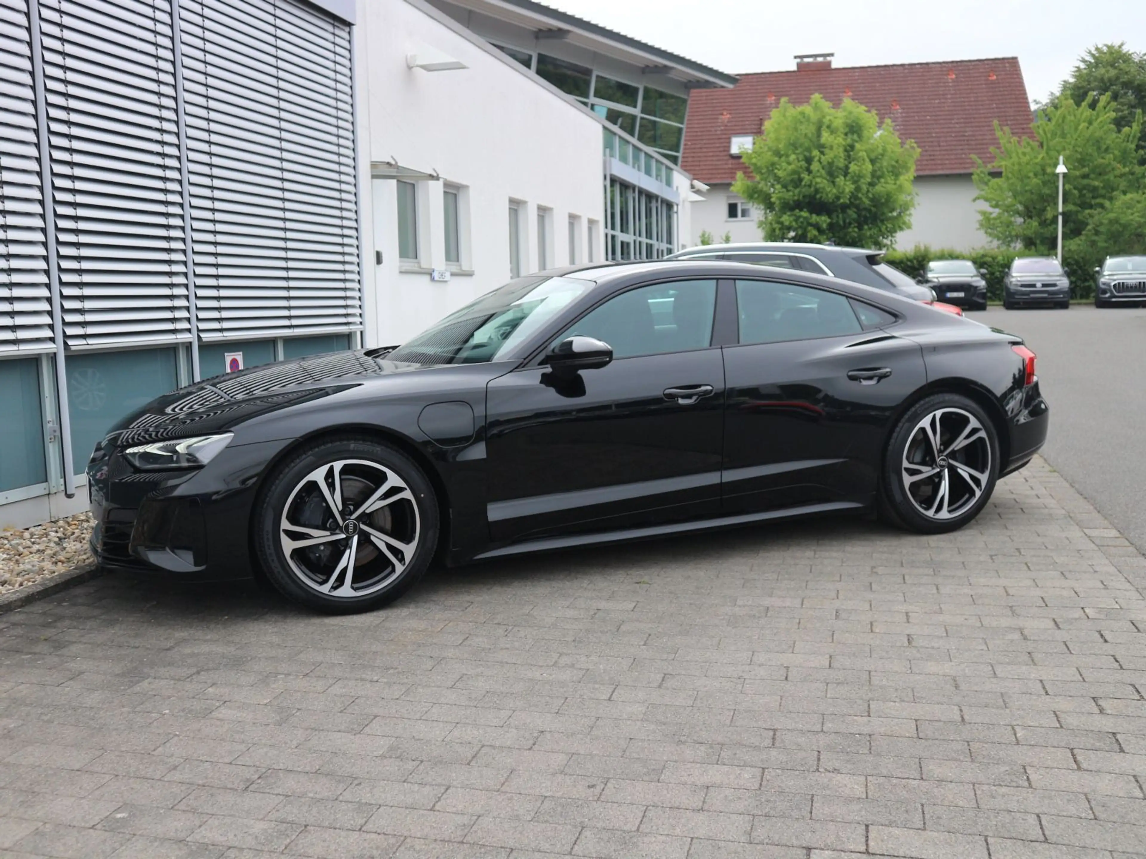 Audi e-tron GT RFK*PANO*HUD*B&O*CARPLAY — photo 5