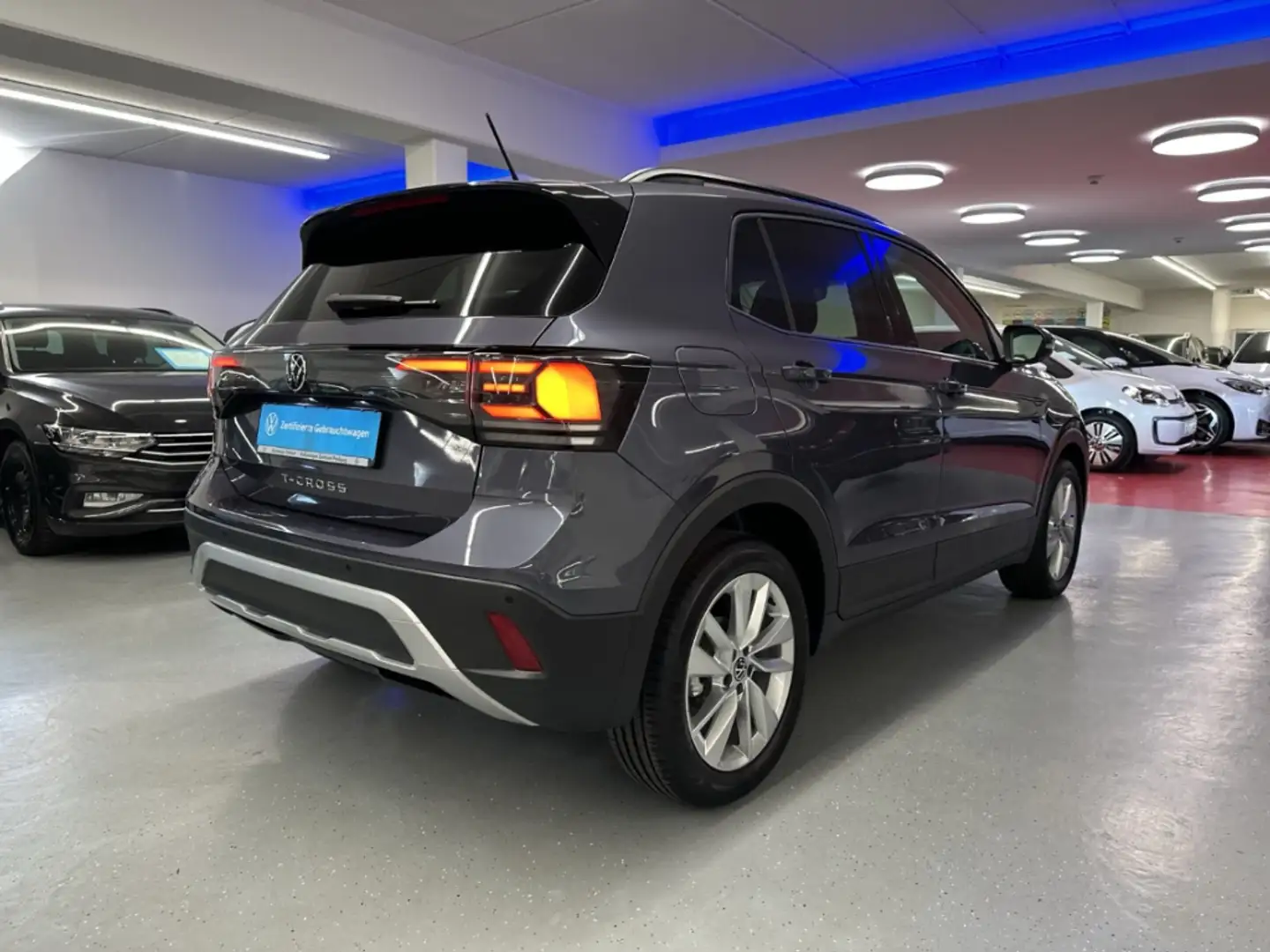Volkswagen T-Cross Life 1.0 TSI AHK ACC Navi über App Connect Grigio - 2