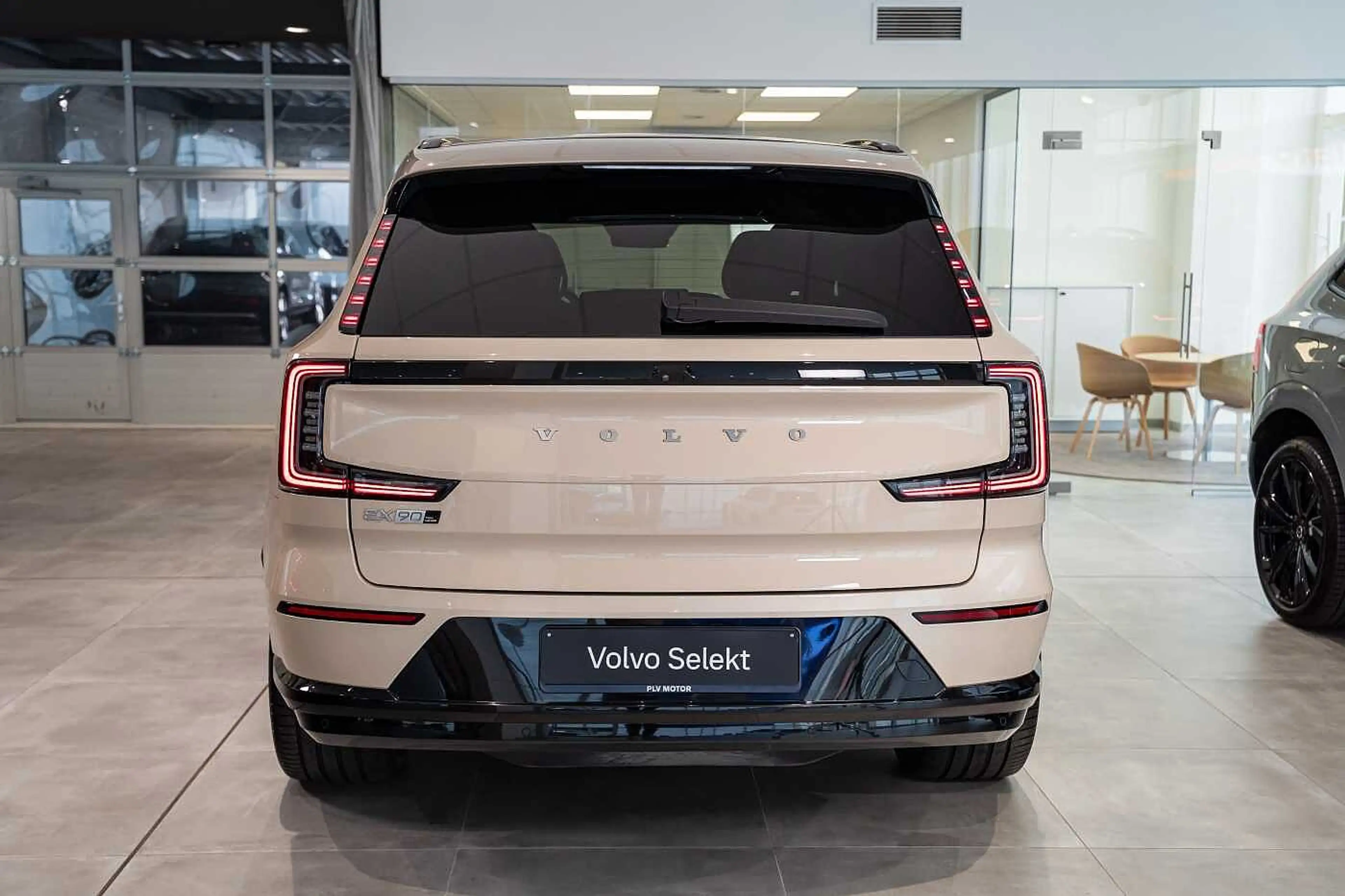 Volvo EX90 Ultra, Twin Motor, 7 places — photo 7