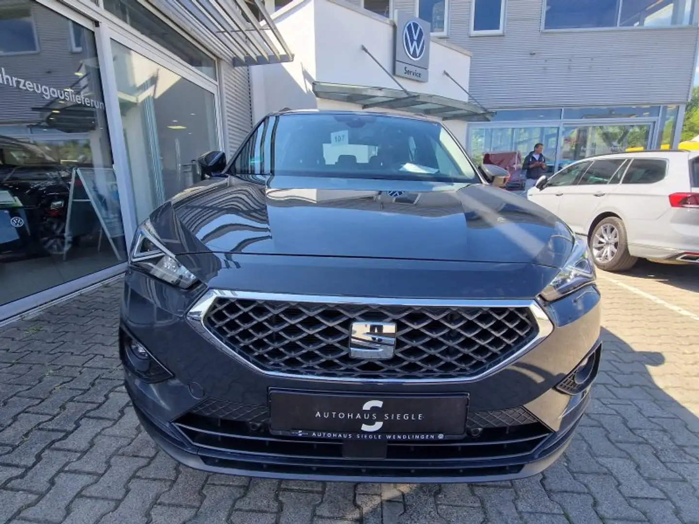 SEAT Tarraco 2.0 TDI Style 4Drive AHK Navi Kamera ACC  Pano LED Grau - 2