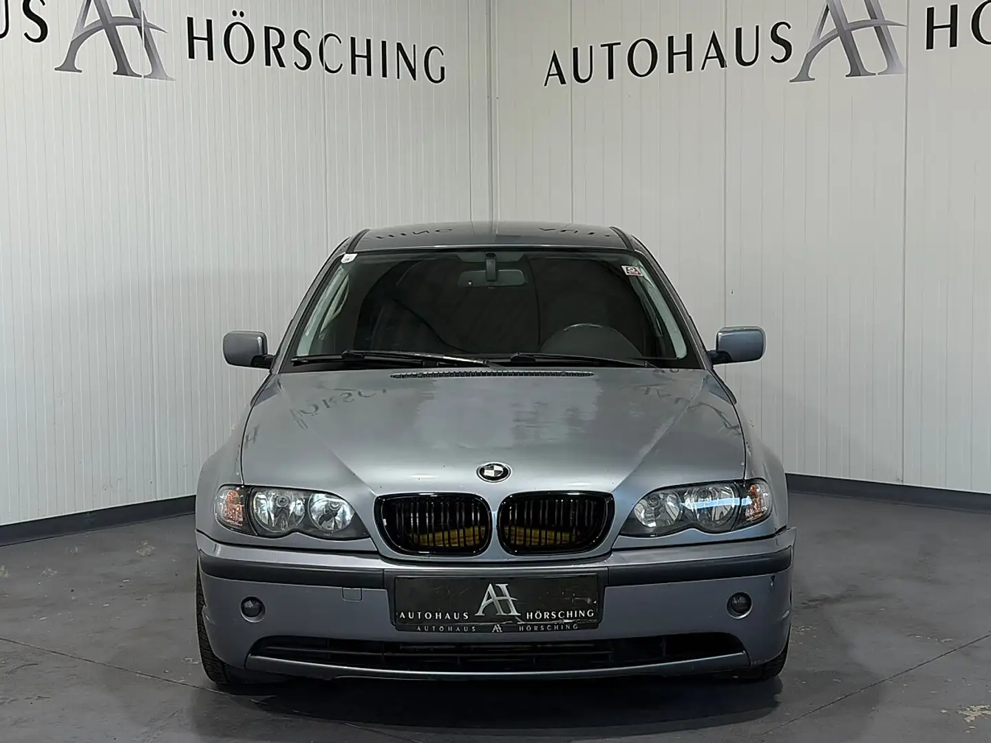 BMW 318 d //TYPISIERT//PICKERL BIS 05/2027 + 4 MONATE Grau - 2