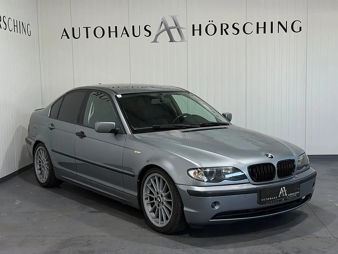 BMW 318 d //TYPISIERT//PICKERL BIS 05/2027 + 4 MONATE Grau - 1