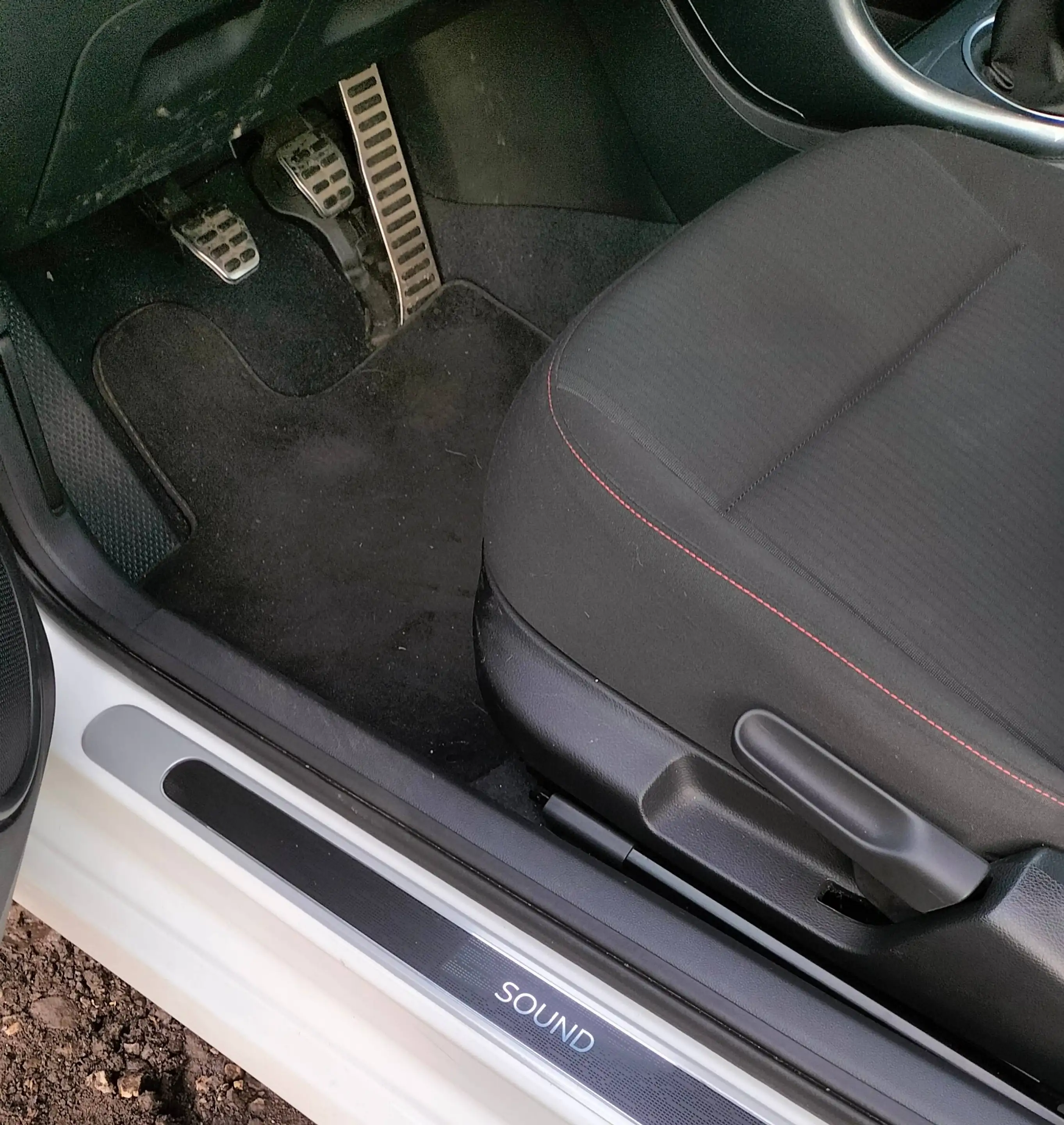 Volkswagen Beetle Cabrio 1.2 TSI "Sound" inkl. 14 Tage APPARTMENT, STANDORT ROQUETAS — photo 4