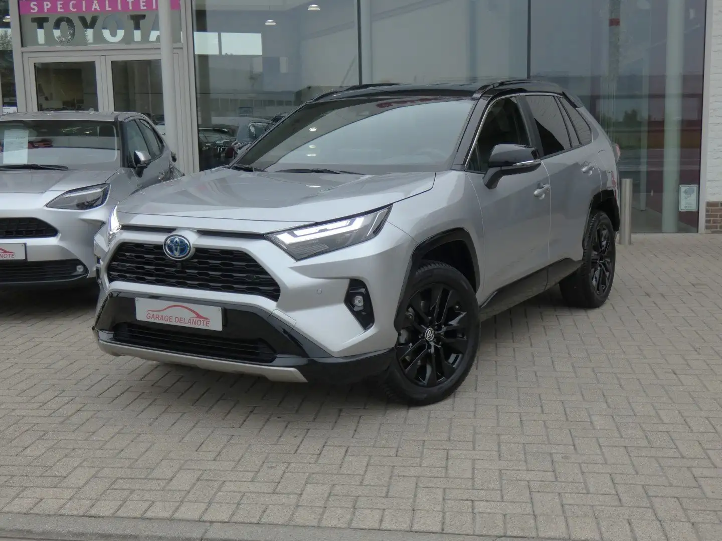 Toyota RAV 4 Hybrid *Style plus* TREKHAAK LEDER 360°Camera Zilver - 2