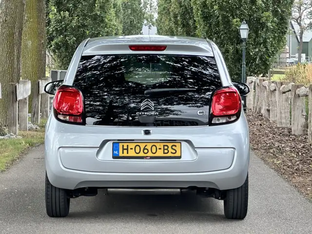 Citroen C1 view 12