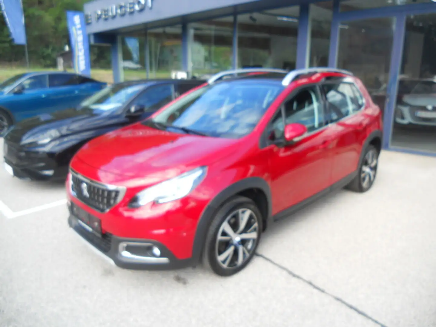 Peugeot 2008 1,2 PureTech 130 S&S Allure Rot - 1