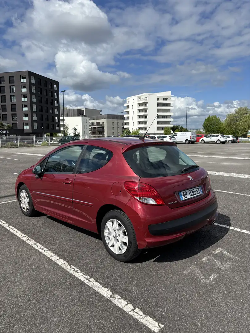 Peugeot 207 1.6 HDi 90ch BLUE LION Premium Rouge - 2