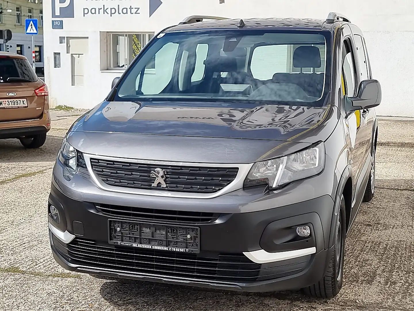 Peugeot Rifter 1,5 BlueHDI 100 S&S Active Braun - 1