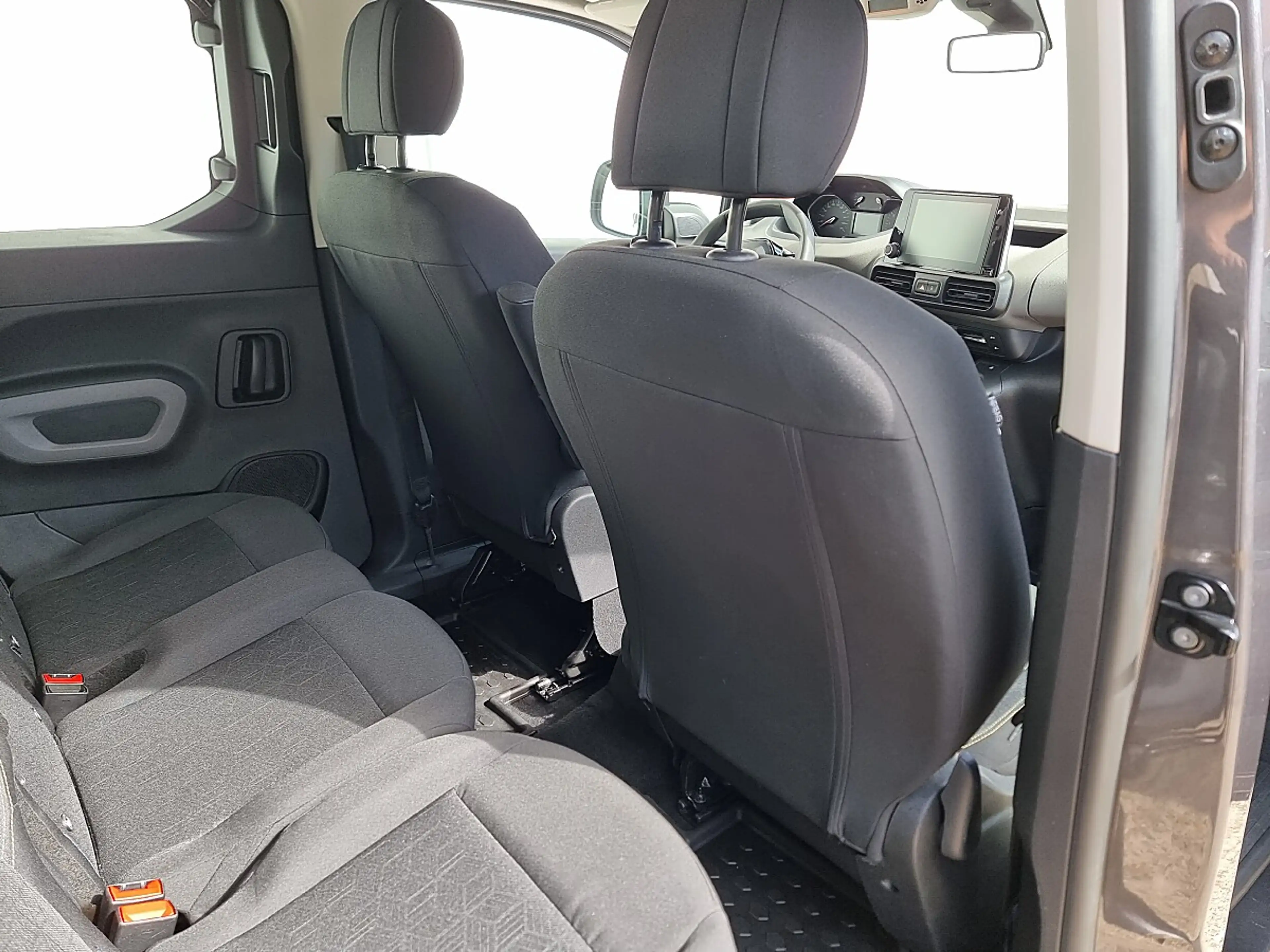 Peugeot Rifter 1,5 BlueHDI 100 S&S Active — photo 10