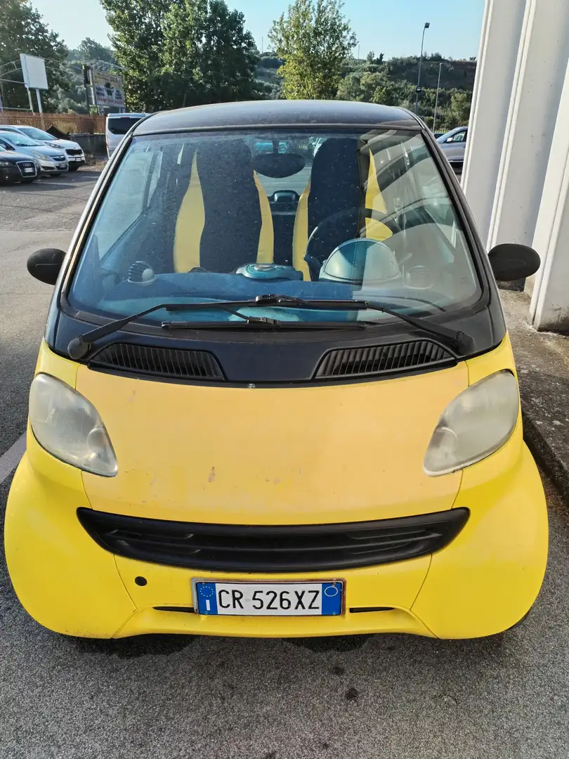 smart forTwo Coupe Giallo - 1
