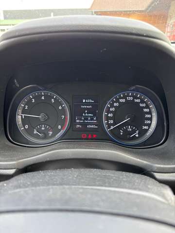 Imagine Hyundai KONA Kona 1.0 T-GDI Trend