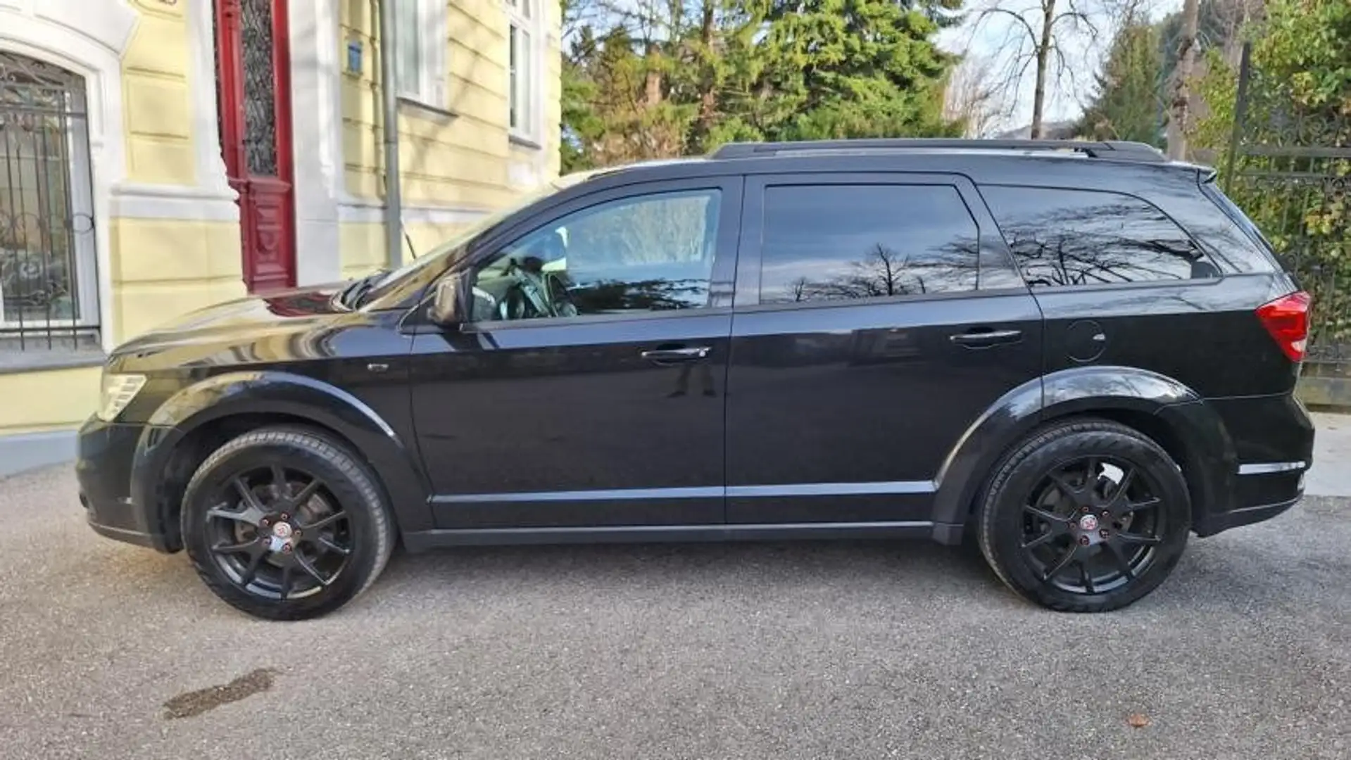 Fiat Freemont Urban Allrad/ 7 Sitzer/mit neuer §57a Überpr Schwarz - 2
