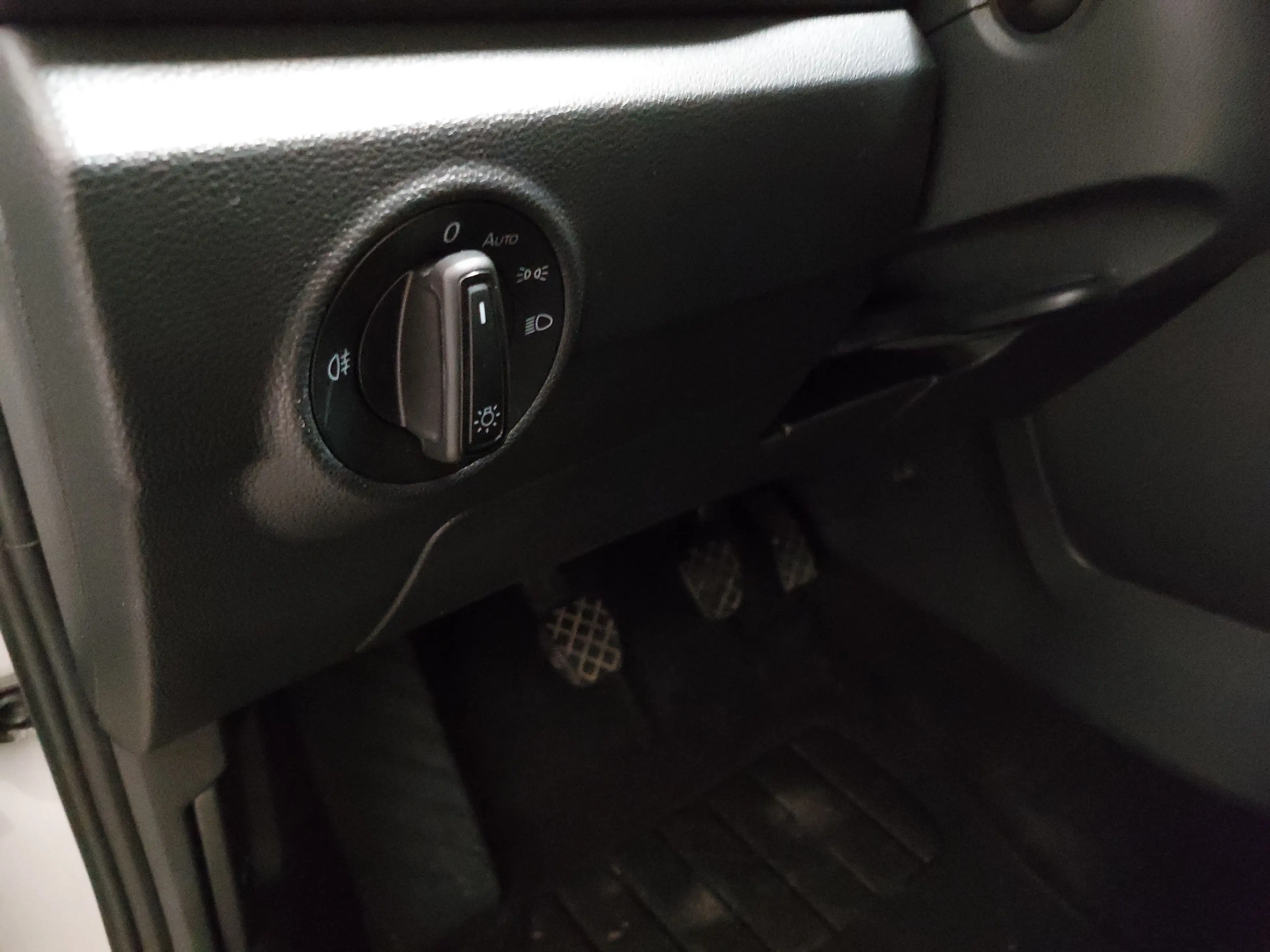 Volkswagen T-Roc 1.0 TSI Life LED DC AHK Sthzg PDC — photo 7