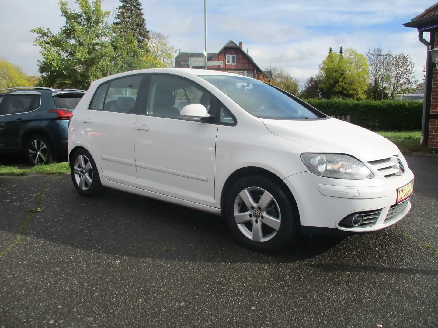 Volkswagen Golf Plus Sportline / Klima / Sitzheizung / ALU / TÜV neu Wit - 2