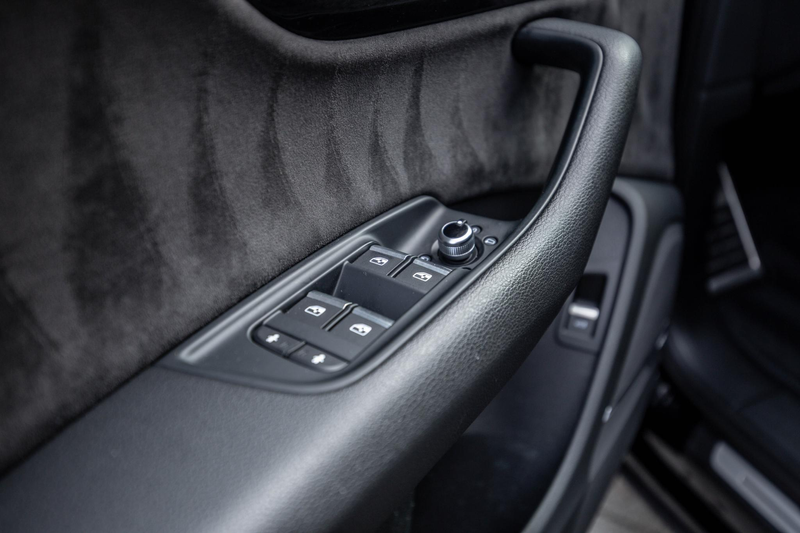 Audi Q7 50 TDI quattro Pro Line S 7p — photo 10