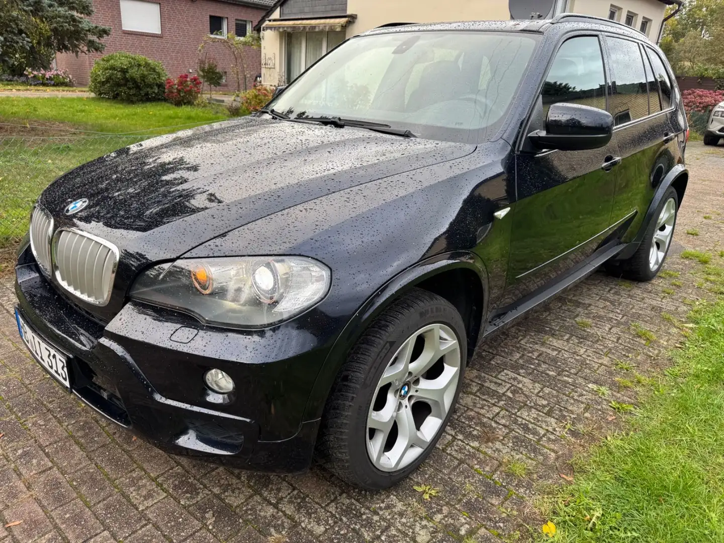 BMW X5 xDrive35d M Paket Panorama Navi 7 Sitzer Schwarz - 1