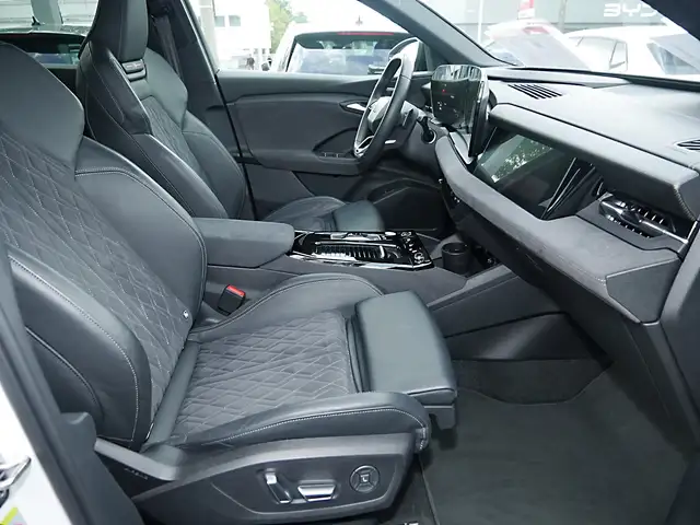 Audi Q6 E-Tron view 6