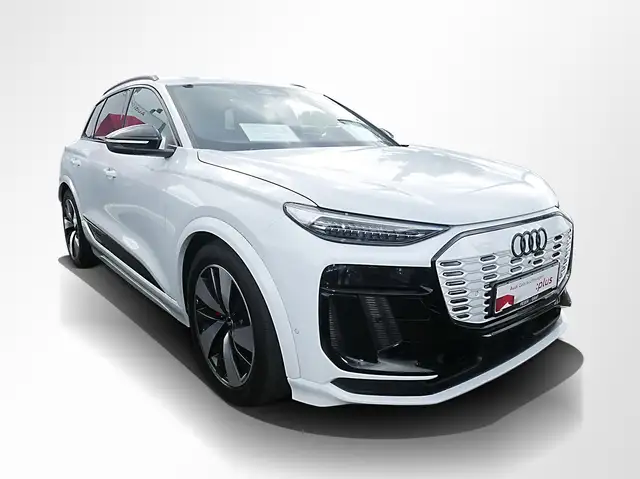 Audi Q6 E-Tron view 3