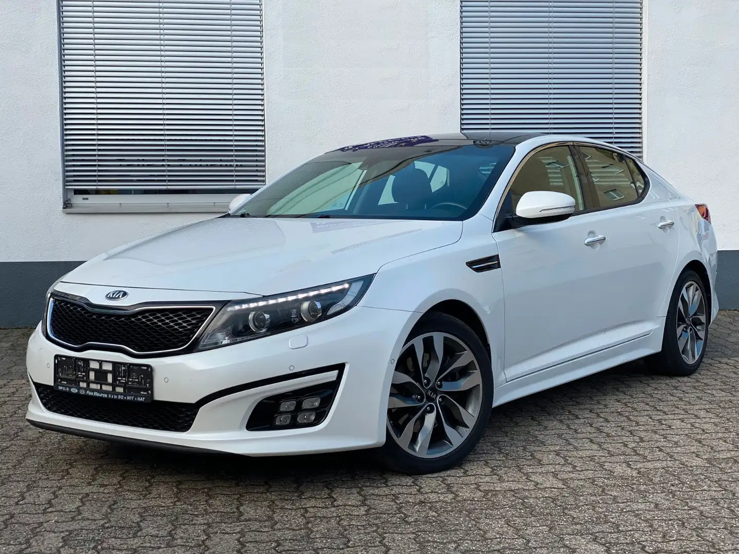 Kia Optima 1.7CRDi Spirit Automatik *TOP AUSSTATTUNG Wit - 2