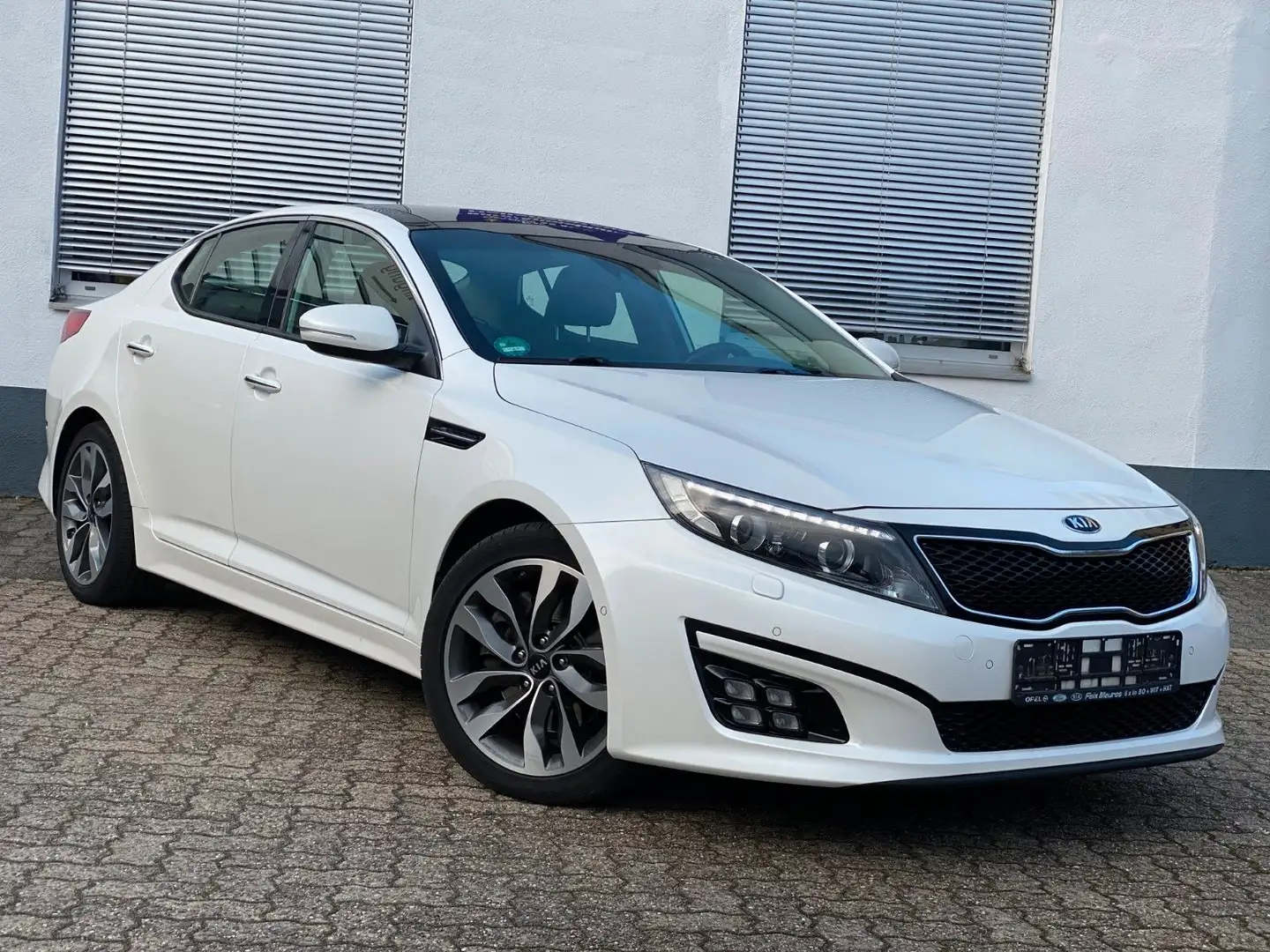 Kia Optima 1.7CRDi Spirit Automatik *TOP AUSSTATTUNG Wit - 1