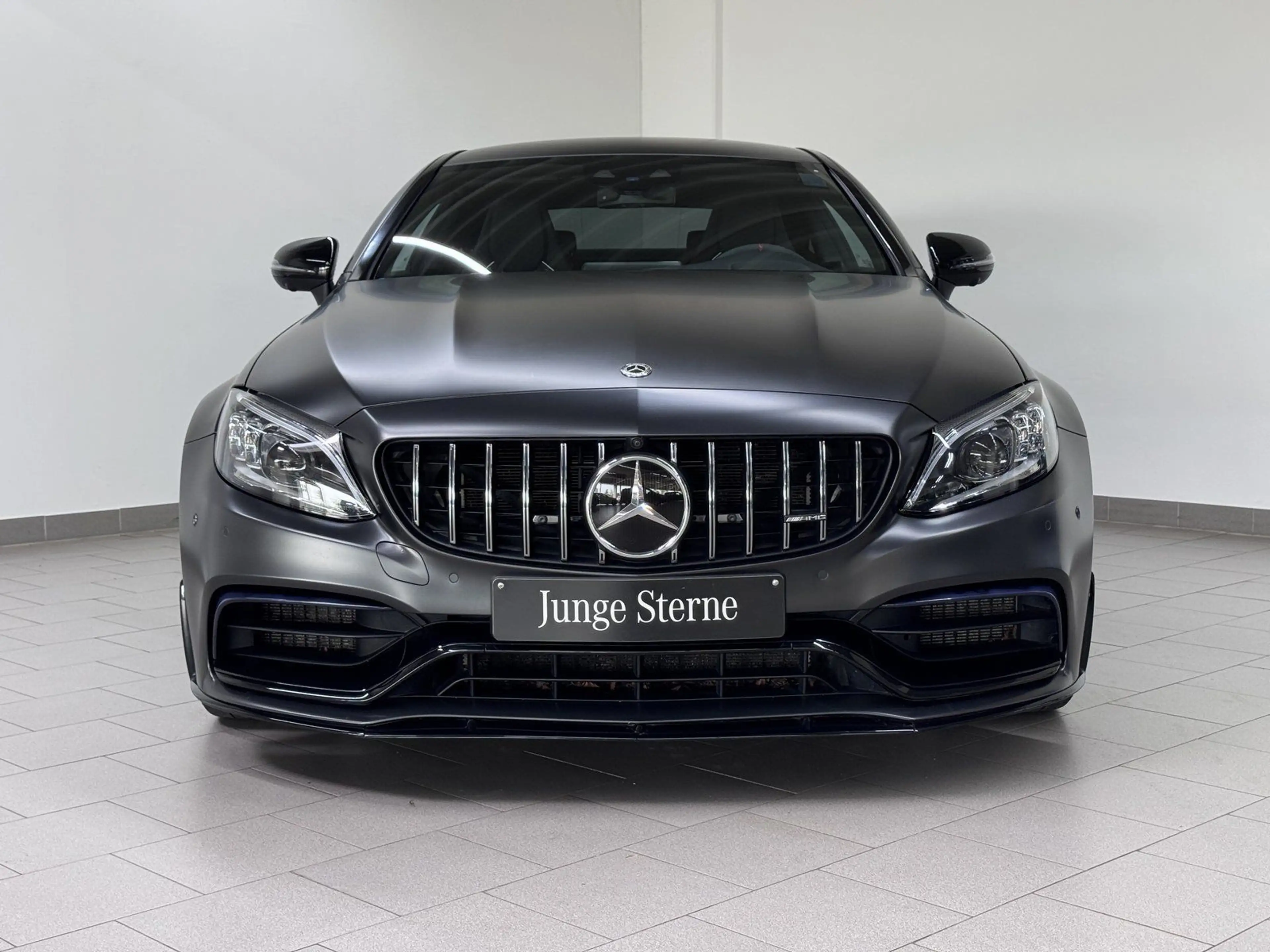 Mercedes-Benz C 63 AMG C 63 S AMG COUPÉ PERF. AGA & SITZE+KERAMIK+AERO — photo 4