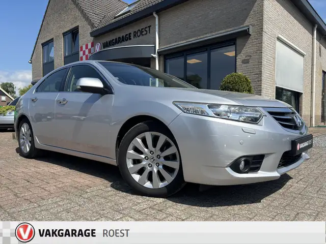 Honda Accord 2.0 Lifestyle Trekhaak / Parkeersensors / Navigati