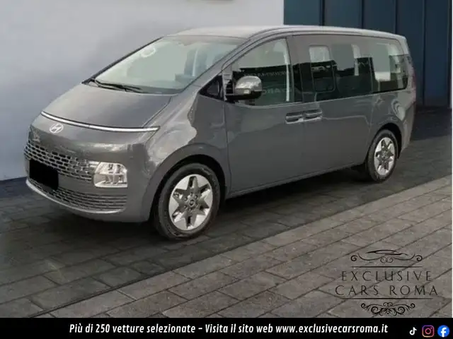 Hyundai STARIA 1.6 HEV AT 2WD 9 posti + IVA