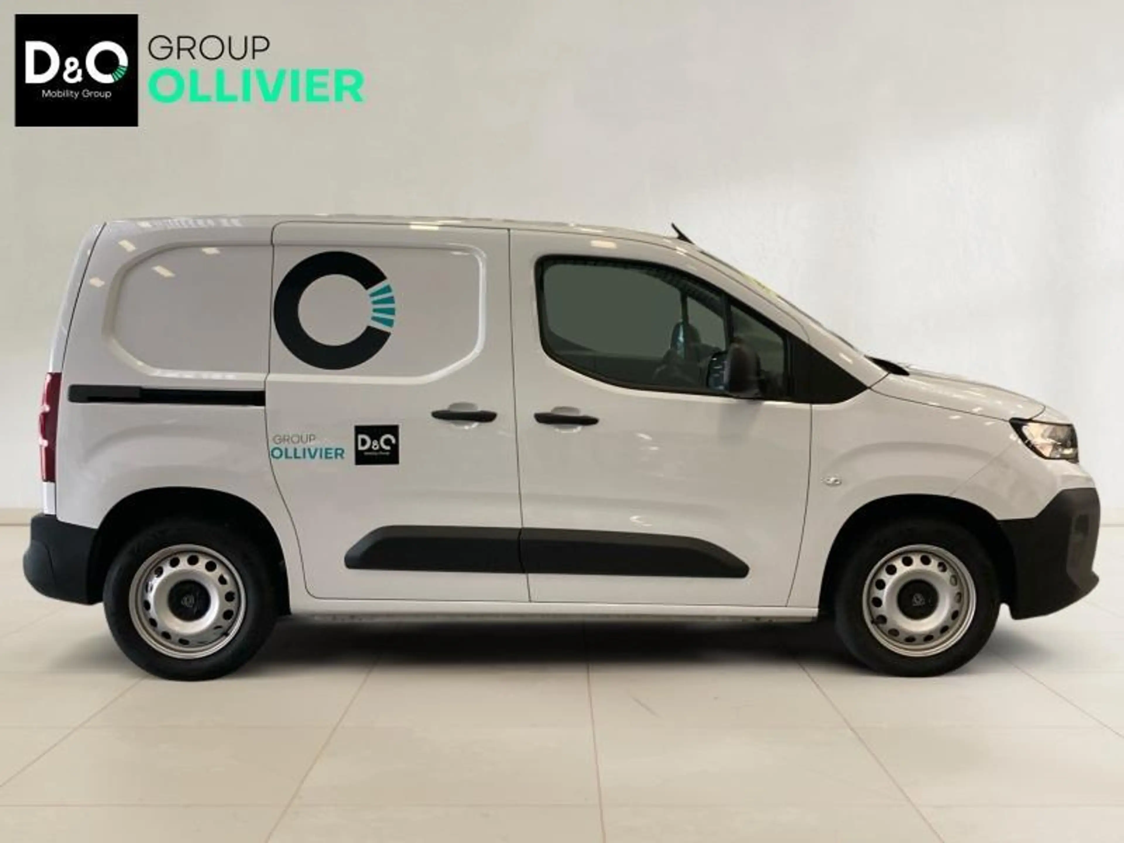 Peugeot Partner Premium - Automatqiue - Pack Bois — photo 8