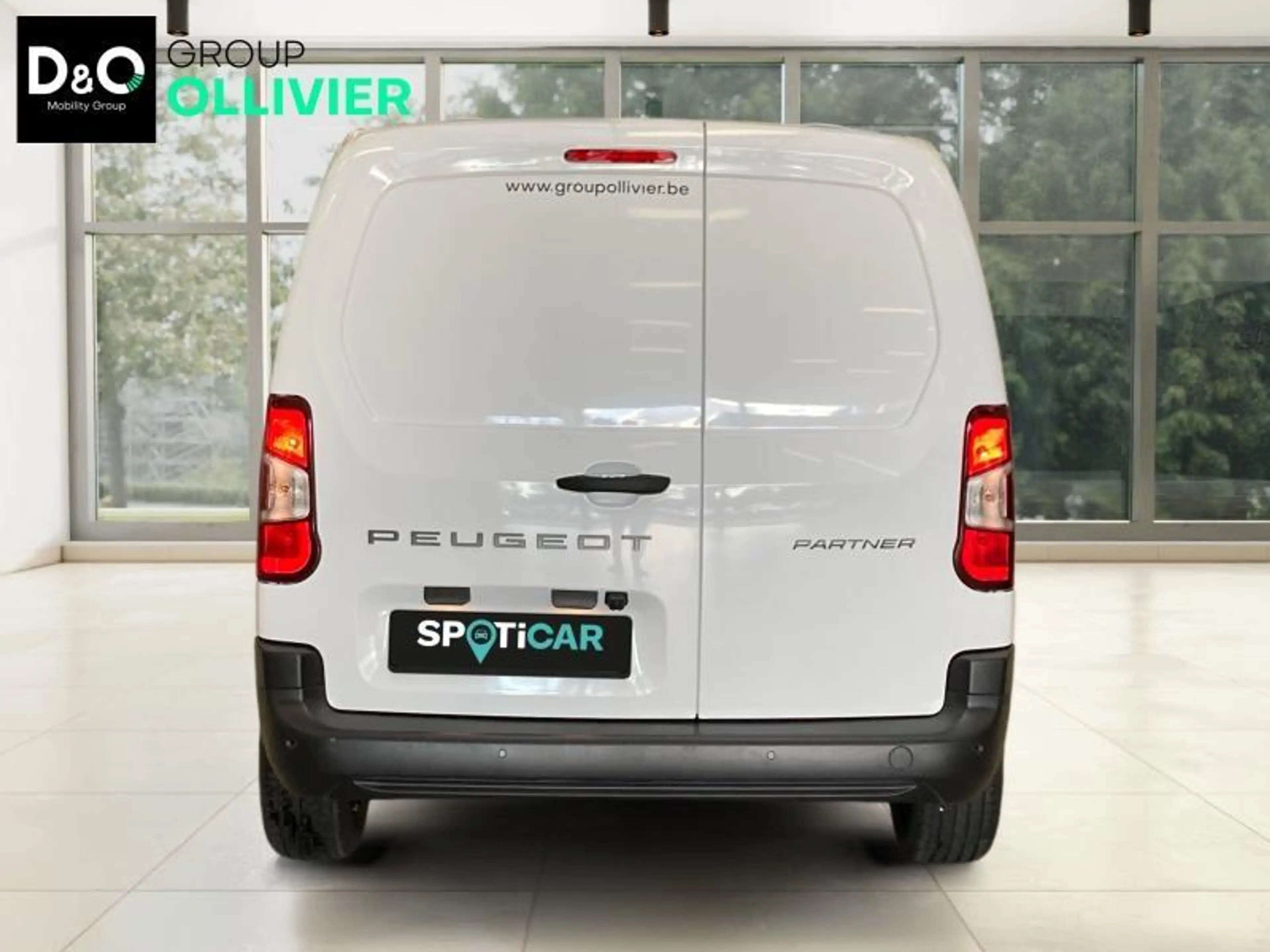 Peugeot Partner Premium - Automatqiue - Pack Bois — photo 6