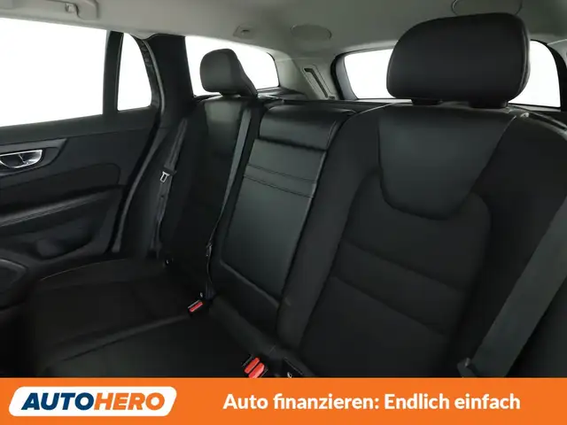 Volvo V60 view 14