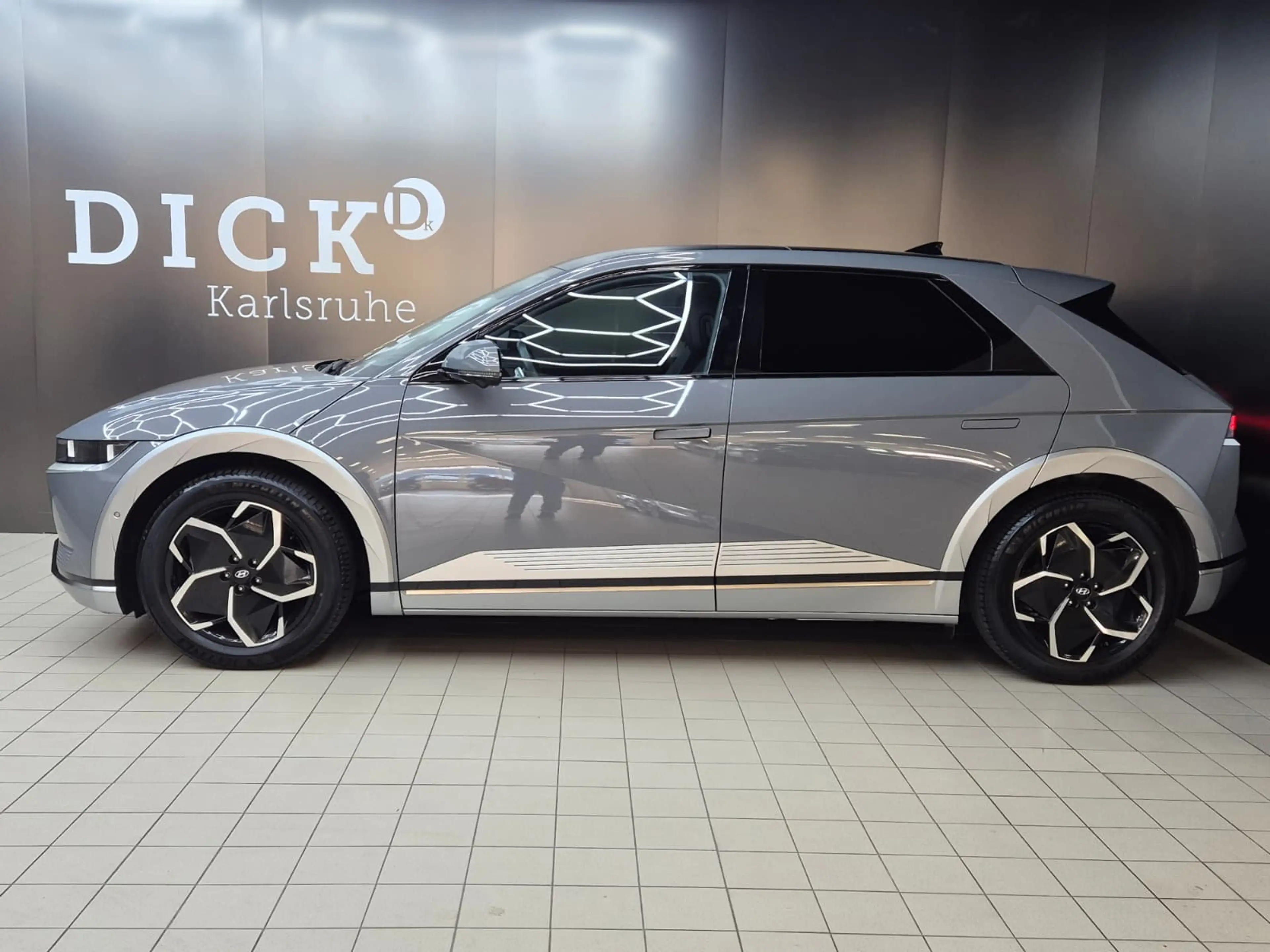 Hyundai IONIQ 5 Uniq 4WD SOLAR+LED+SHZ+HEAD+BOSE+360°+WP — photo 5