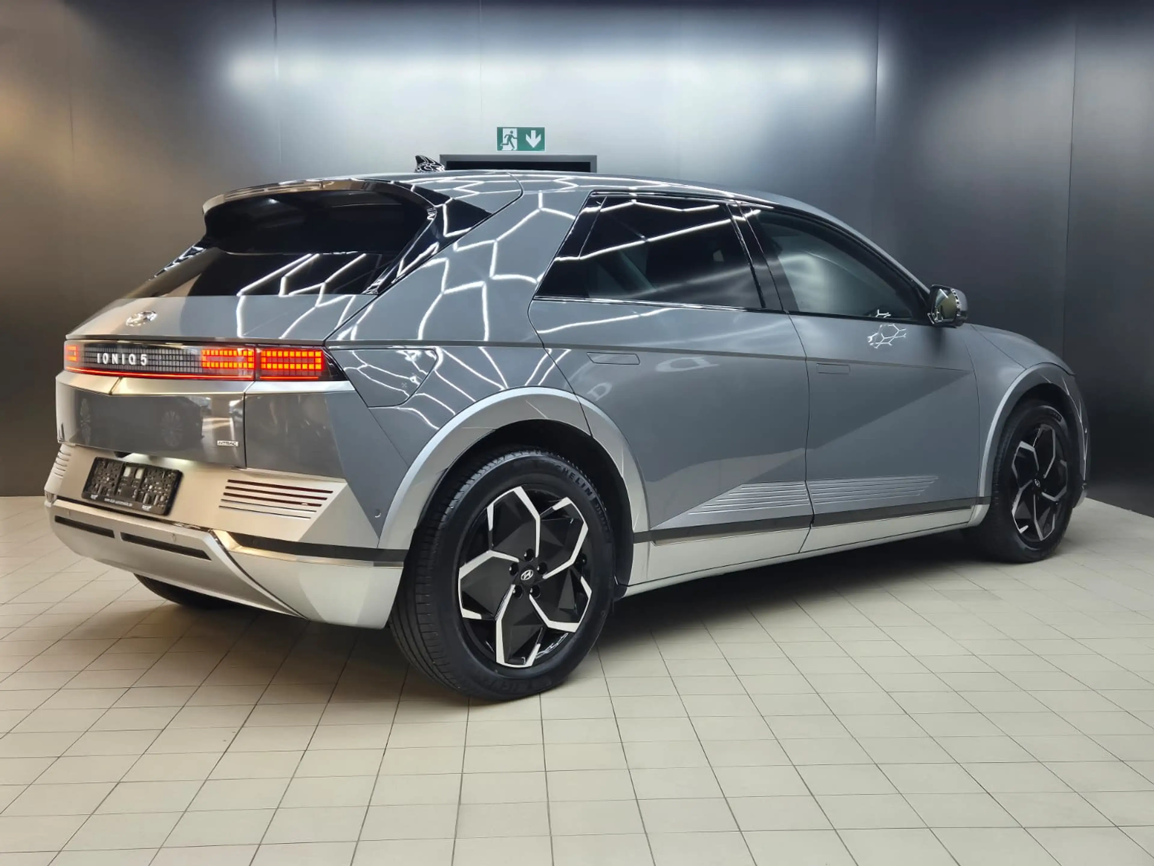 Hyundai IONIQ 5 Uniq 4WD SOLAR+LED+SHZ+HEAD+BOSE+360°+WP — photo 8