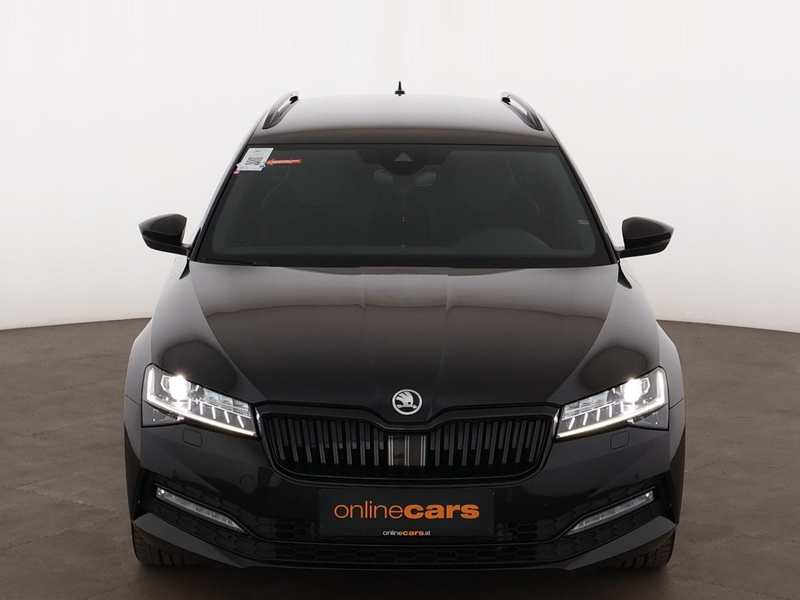 Skoda Superb Combi 2.0 TDI Sportline Aut MATRIX RADAR — photo 2