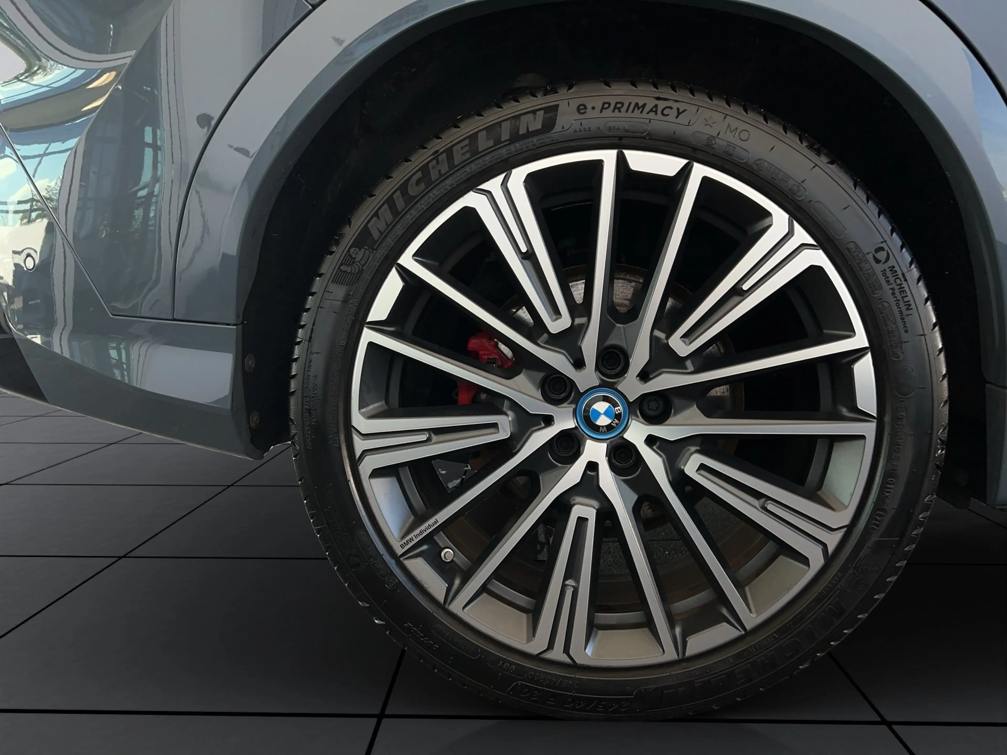 BMW iX2 xDrive30 M-Pro ACC 360° HUD H/K Massage AHK — photo 5