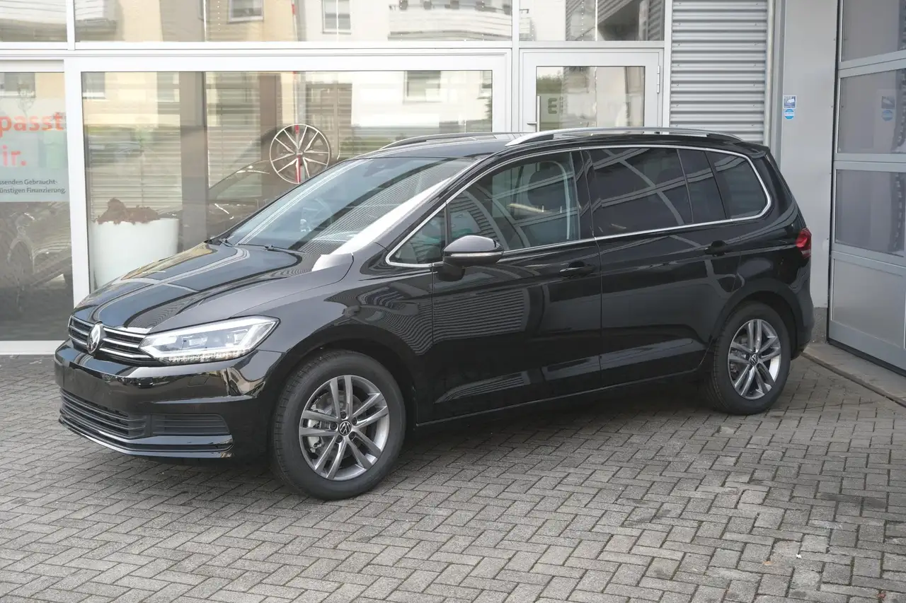 Volkswagen Touran 1.5 TSI DSG Edition 7-Sitze Navi Kamera LED Plu... 16