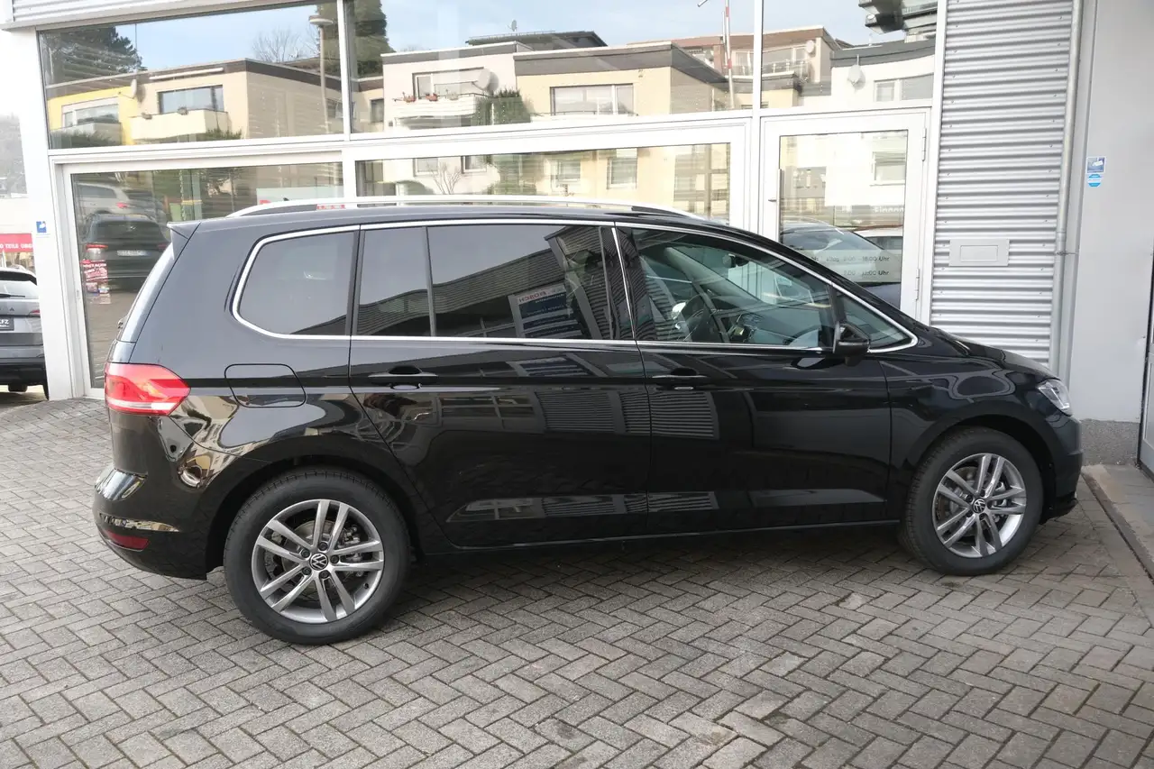 Volkswagen Touran 1.5 TSI DSG Edition 7-Sitze Navi Kamera LED Plu... 5