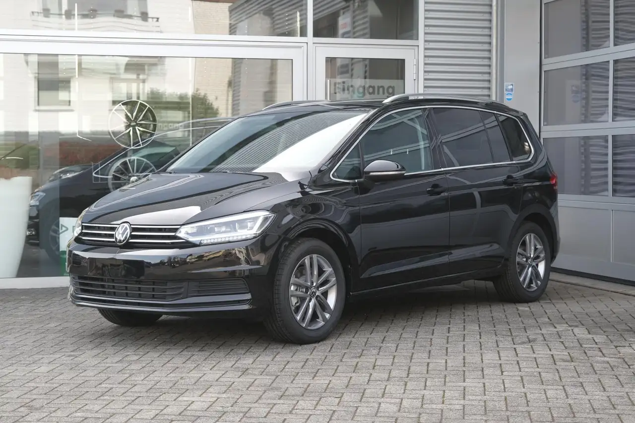 Volkswagen Touran 1.5 TSI DSG Edition 7-Sitze Navi Kamera LED Plu...