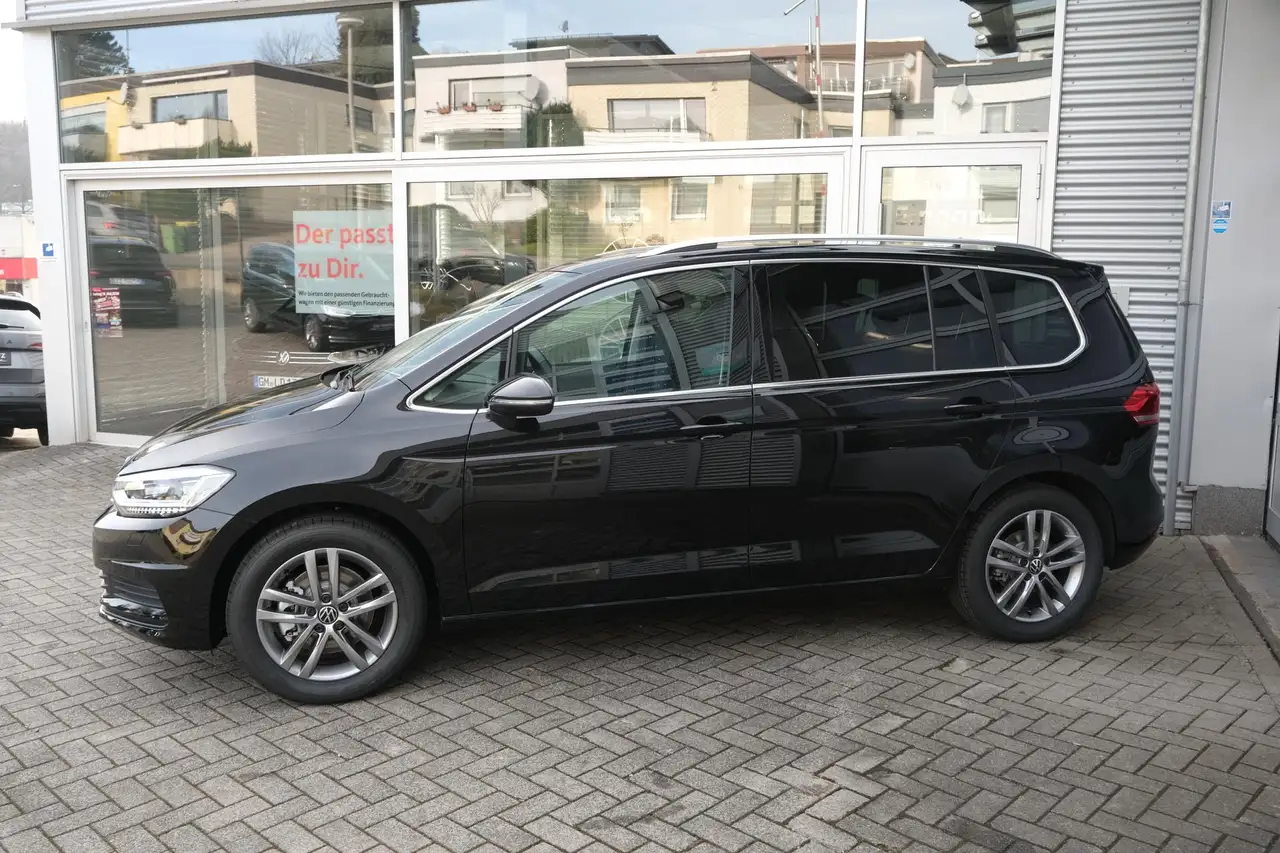 Volkswagen Touran 1.5 TSI DSG Edition 7-Sitze Navi Kamera LED Plu... 2