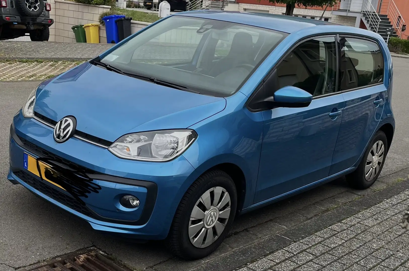 Volkswagen up! up! (BlueMotion Technology) high up! Bleu - 1