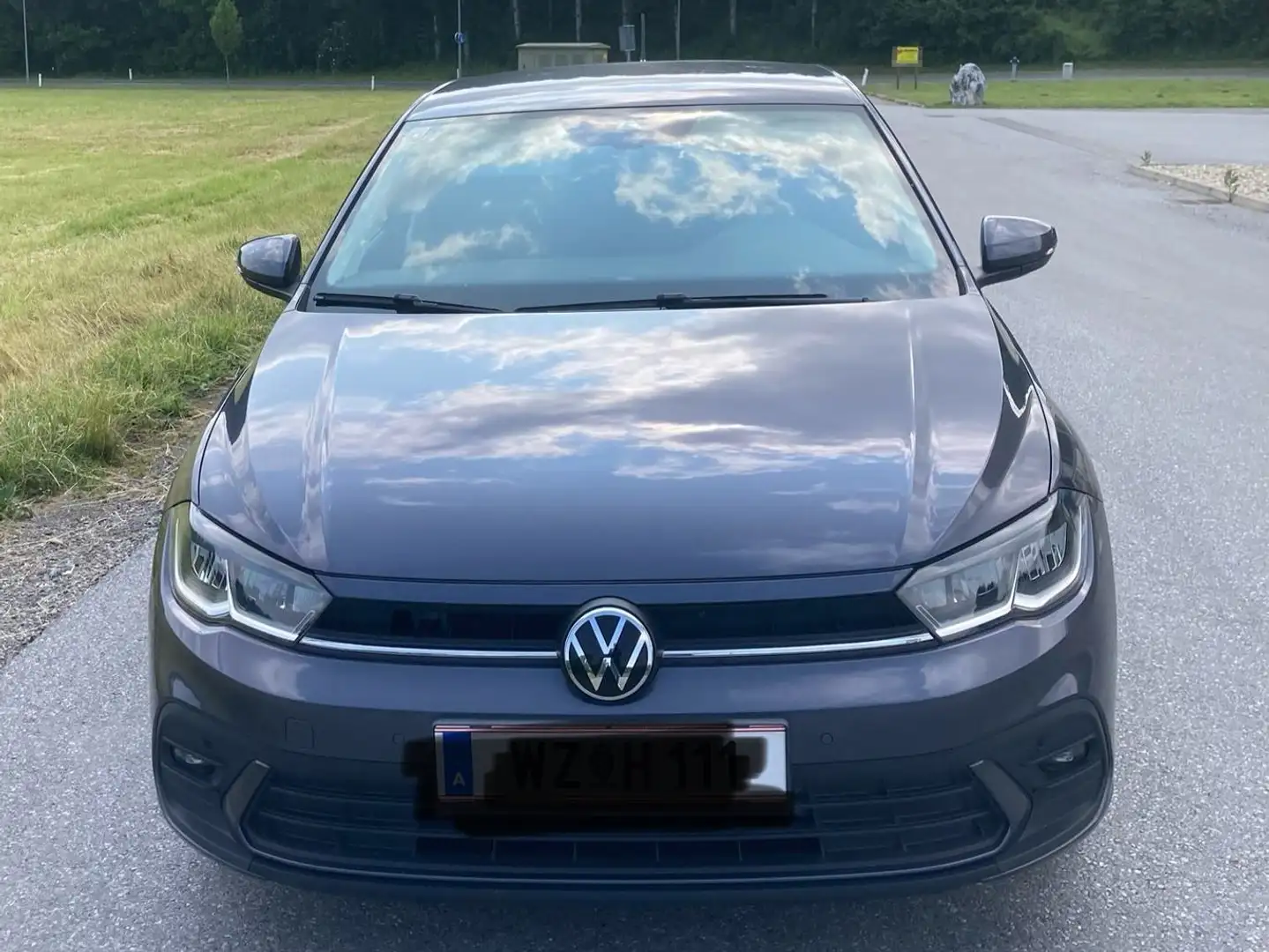 Volkswagen Polo 1,0 TSI Life Grau - 2
