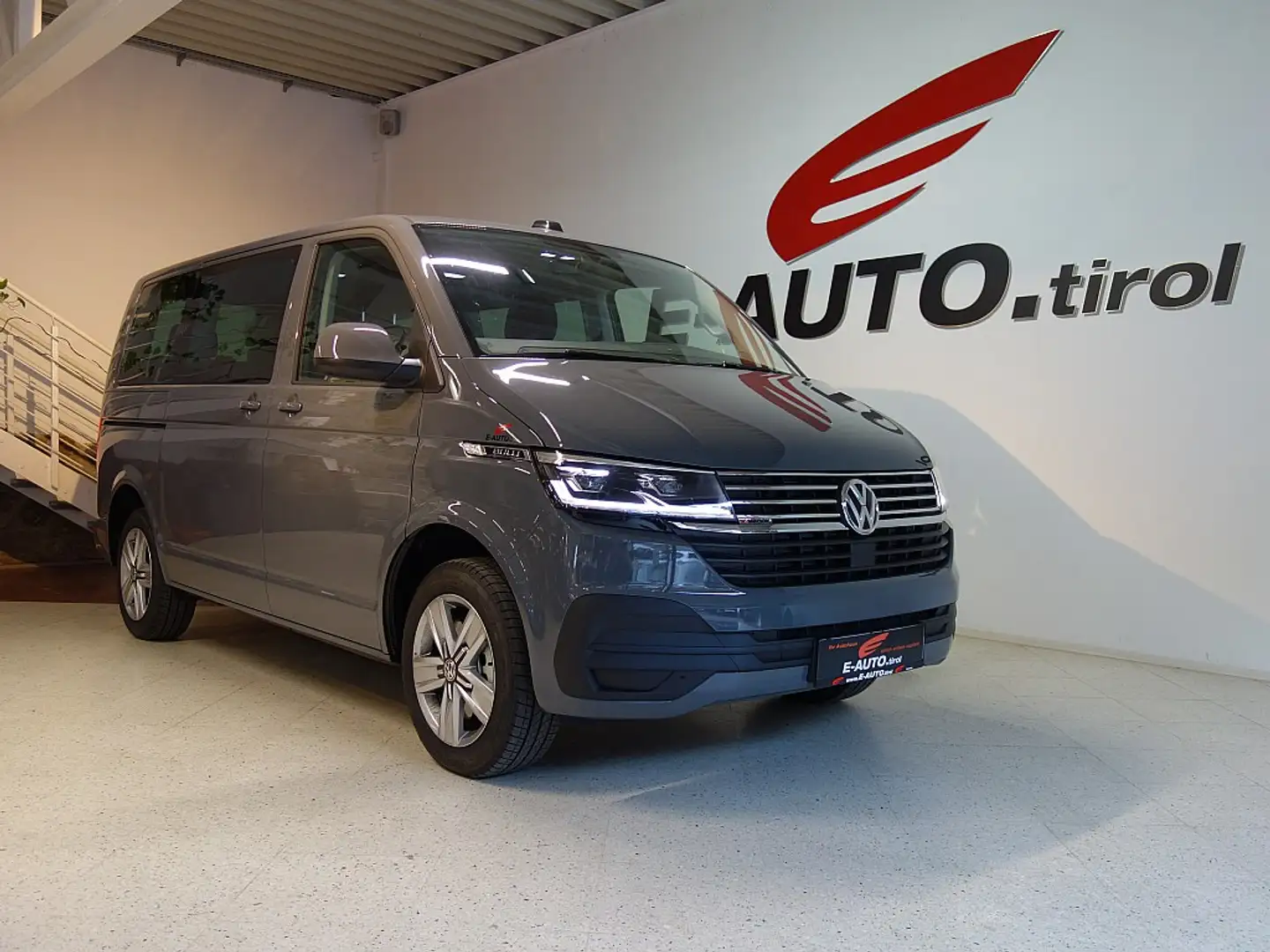 Volkswagen T6 Multivan TDI 4Motion DSG *BULLI *ÖSTERR. FZG *GARANTIE *... Grau - 1