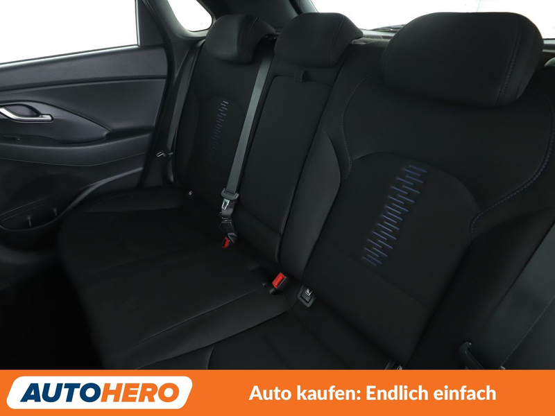 Hyundai i30 1.4 TGDI Passion +*NAVI*TEMPO*CAM*PDC*SHZ*KLIMA* — photo 14