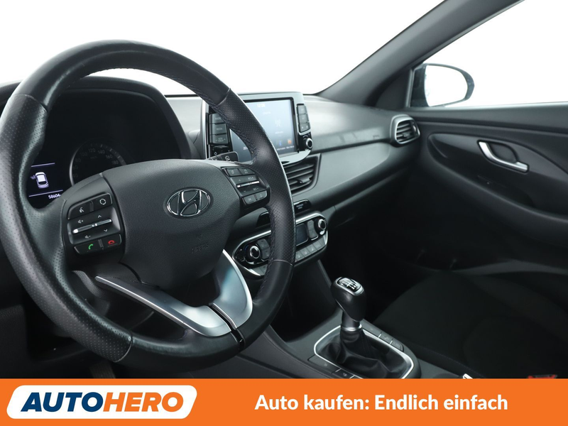 Hyundai i30 1.4 TGDI Passion +*NAVI*TEMPO*CAM*PDC*SHZ*KLIMA* — photo 11