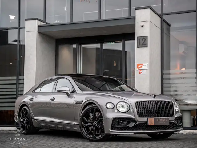 Bentley Flying Spur 6.0 W12 Mulliner / Massage / Black Line / Rotating