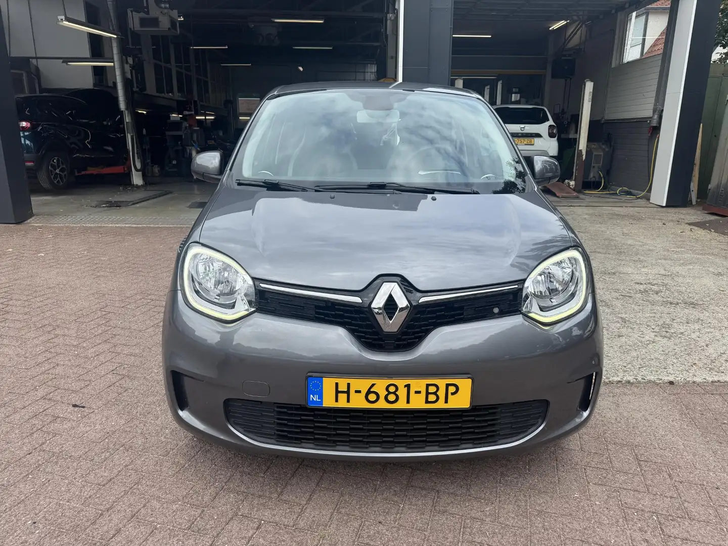 Renault Twingo 1.0 SCe Collection Grijs - 2