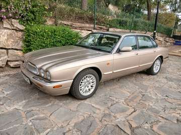 XJ8 3.2 Executive Executive