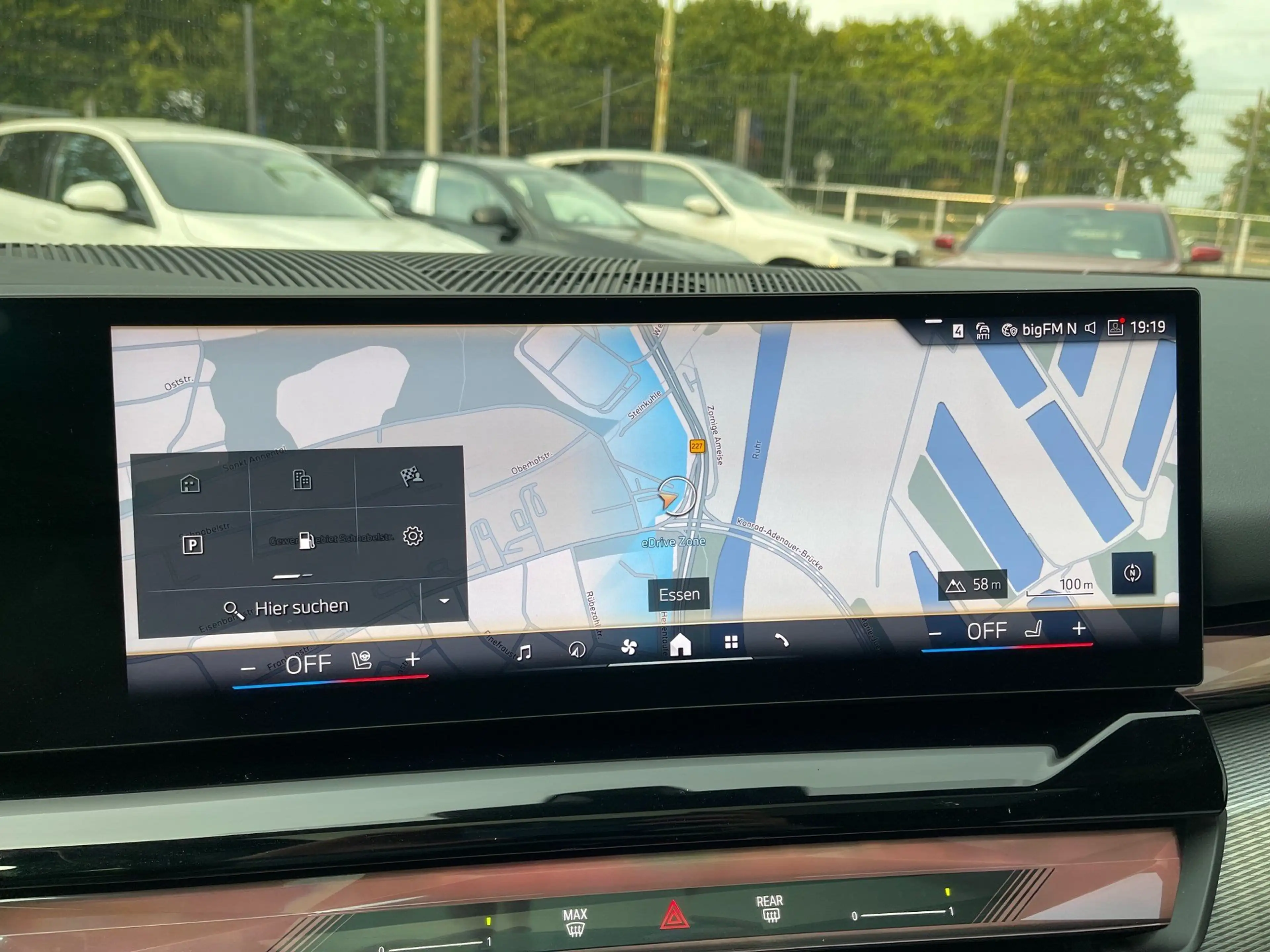 BMW 550 e xDrive Tour. M Sport || AHK Pano Autobahnass — photo 12